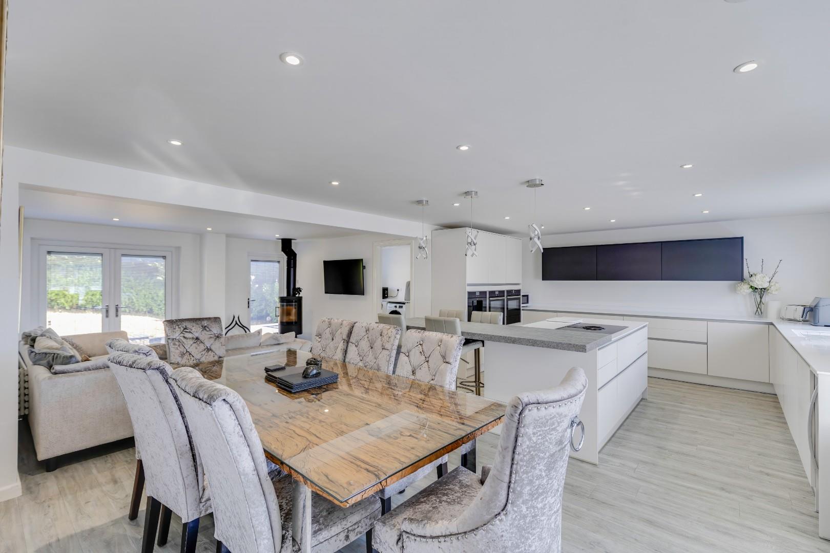 Bryn Celyn, Castle Hill, Llanblethian, Cowbridge, Vale of Glamorgan, CF71 7JB